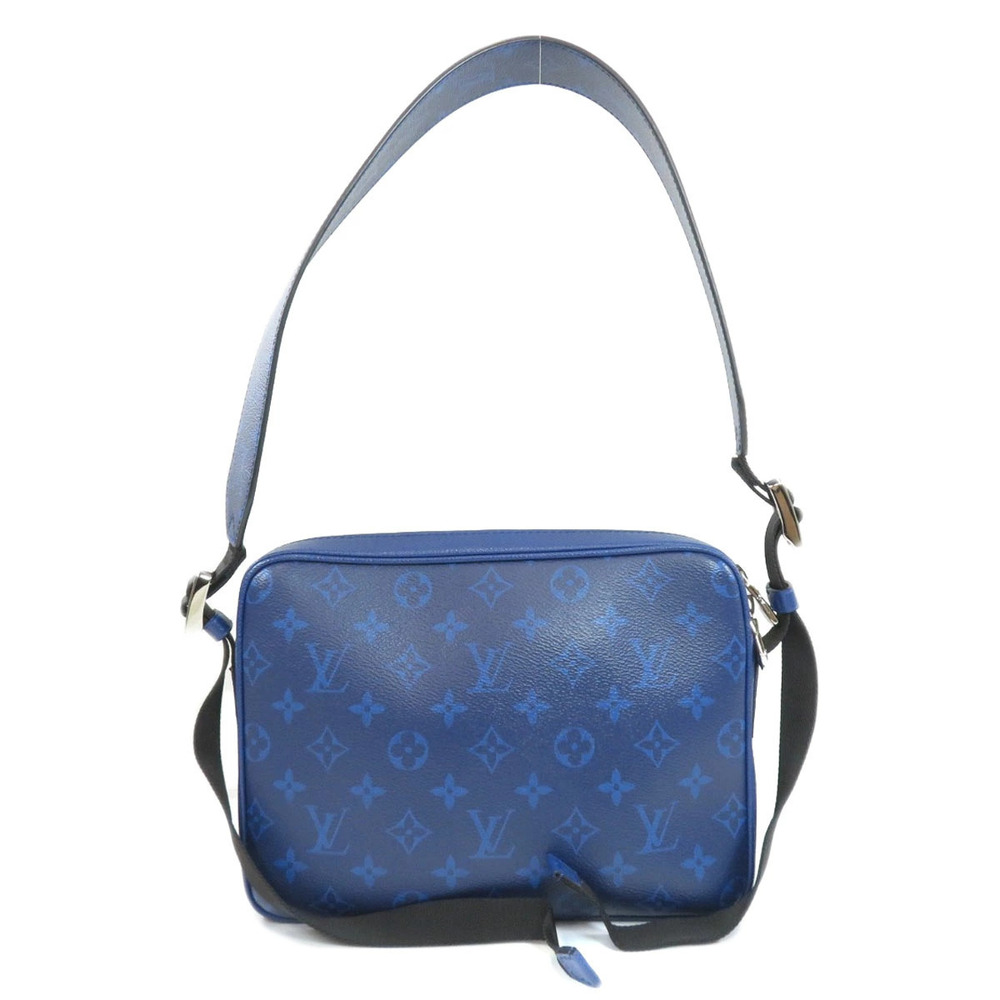 Louis Vuitton Taigarama Outdoor Bag Shoulder Messenger Black